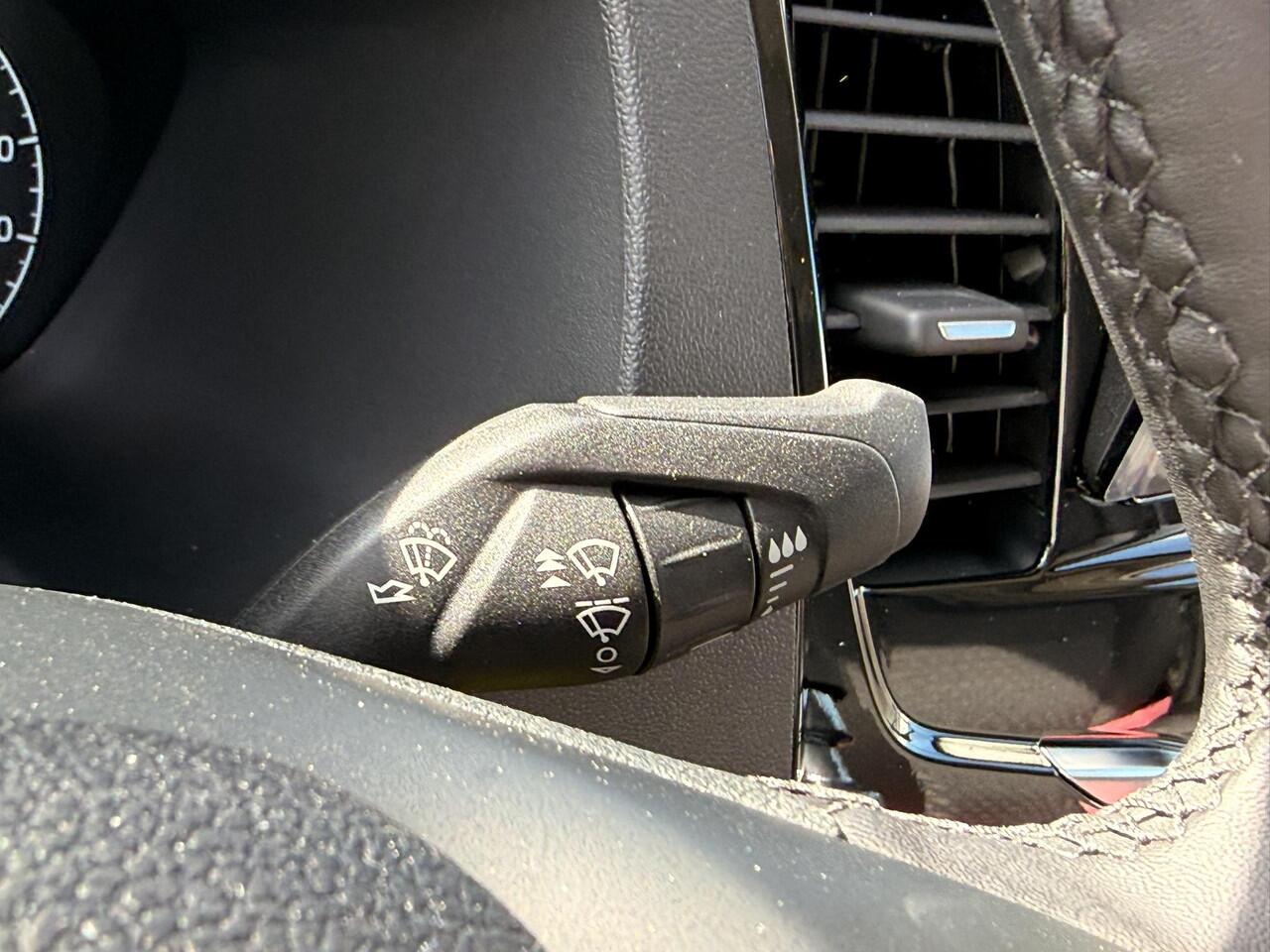 Ford TRANSIT 350 2.0 TDCI L4H3 Trend RWD | SCI | 130pk | Navigatiesysteem SYNC4 | Stoelverwarming | Elektrisch inklapbare buitenspiegels | Elektrisch verstelbare bestuurdersstoel | Passagiersairbag | Allweather banden | Laadruimte beschermingspakket | 150 watt/230V a