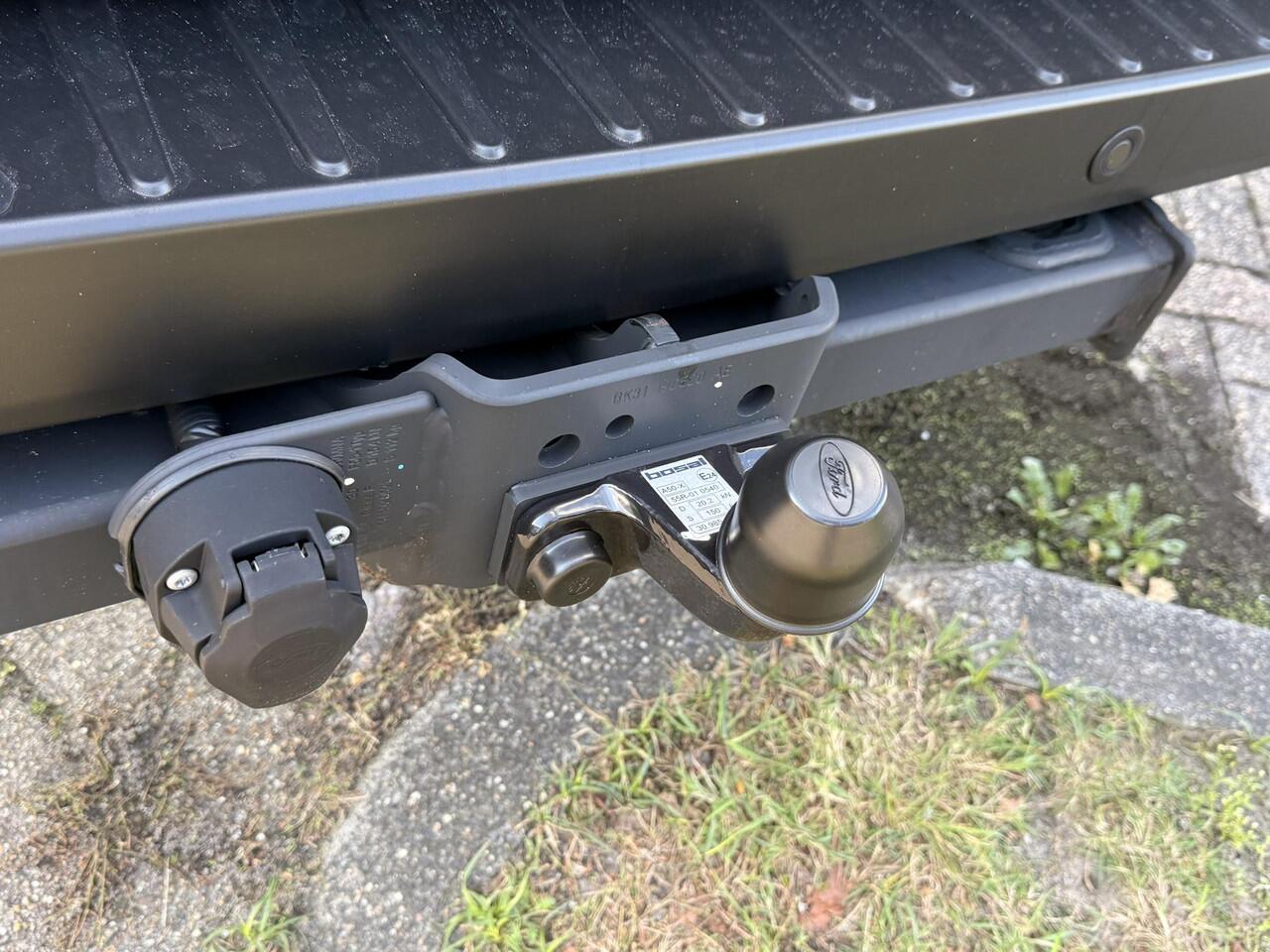 Ford TRANSIT 350 2.0 TDCI L4H3 Trend RWD | SCI | 130pk | Navigatiesysteem SYNC4 | Stoelverwarming | Elektrisch inklapbare buitenspiegels | Elektrisch verstelbare bestuurdersstoel | Passagiersairbag | Allweather banden | Laadruimte beschermingspakket | 150 watt/230V a