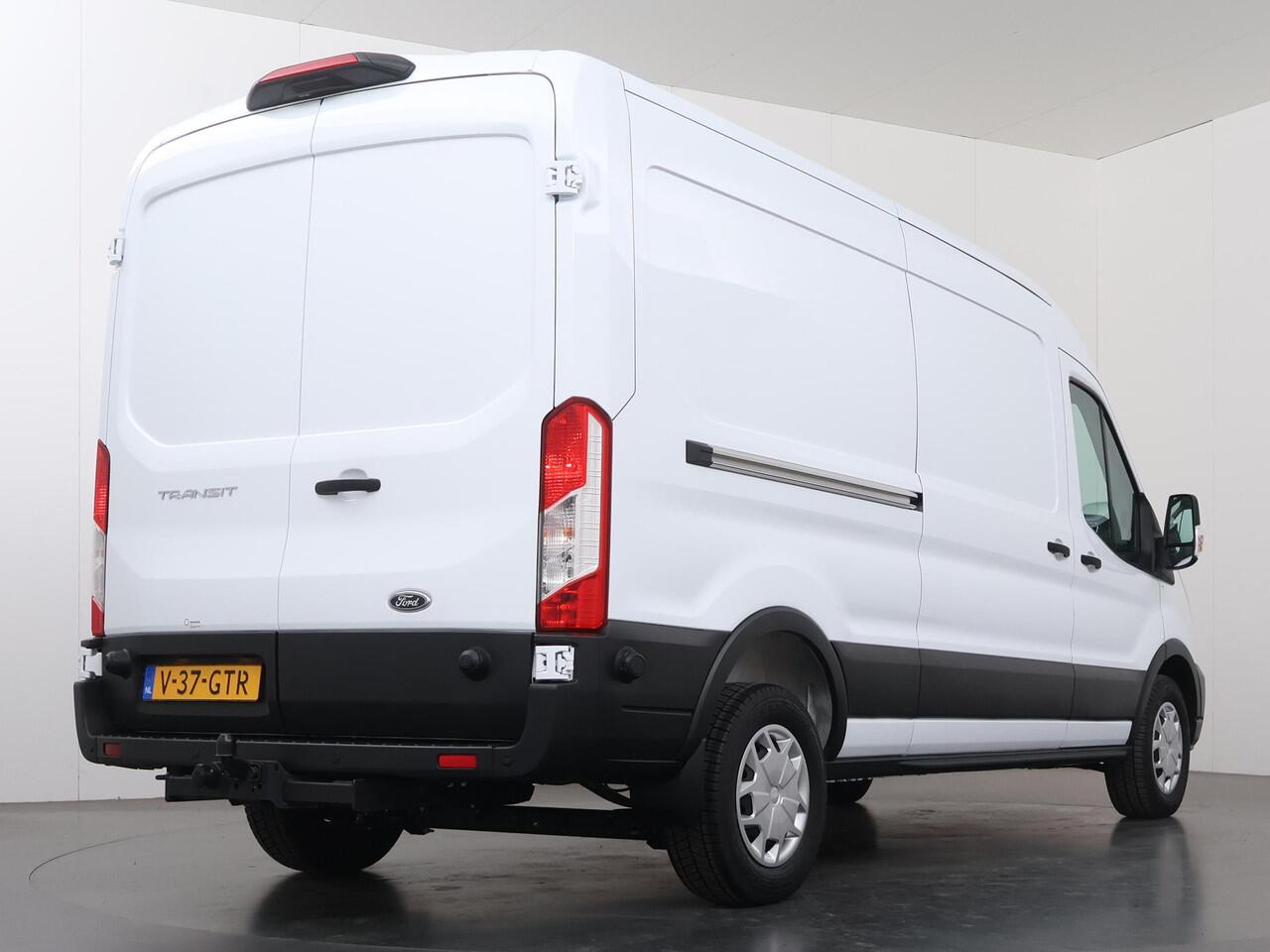 Ford TRANSIT 350 | 2.0 TDCI | L3 H2 | Trend | TREKHAAK 2500 KG AHW | CLIMATE CONTROL | NAVIGATIE | PARKEERSENSOREN V+A | CRUISE CONTROL | BIJRIJDERSBANK | LAADRUIMTE PAKKET | APPLE CARPLAY / ANDROID AUTO | STOEVERWARMING