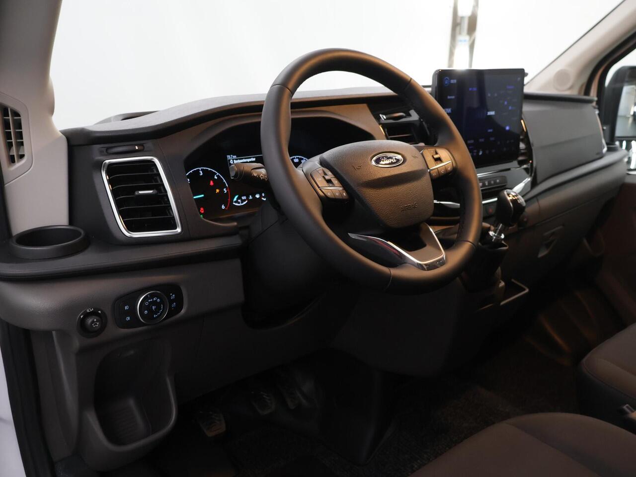 Ford TRANSIT 350 | 2.0 TDCI | L3 H2 | Trend | TREKHAAK 2500 KG AHW | CLIMATE CONTROL | NAVIGATIE | PARKEERSENSOREN V+A | CRUISE CONTROL | BIJRIJDERSBANK | LAADRUIMTE PAKKET | APPLE CARPLAY / ANDROID AUTO | STOEVERWARMING