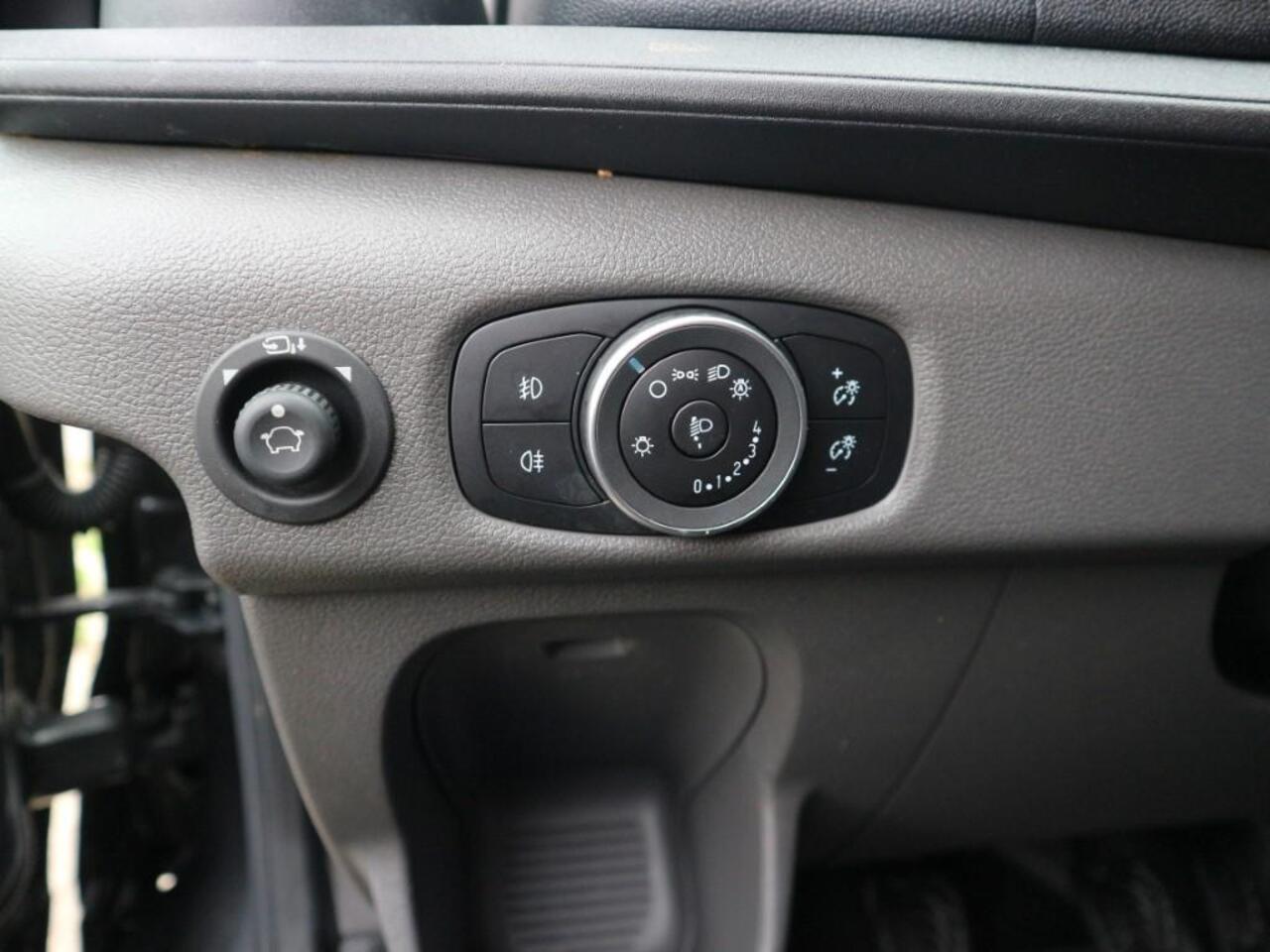 Ford TRANSIT 310 2.0 TDCI L3H2 Trend * IMPERIAAL * CAMERA * TREKHAAK * WEINIG KM'S *