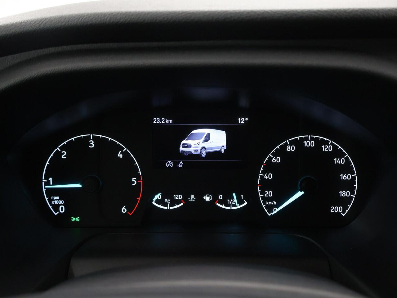 Ford TRANSIT 350 | 2.0 TDCI | L3 H2 | Trend | TREKHAAK 2500 KG AHW | CLIMATE CONTROL | NAVIGATIE | PARKEERSENSOREN V+A | CRUISE CONTROL | BIJRIJDERSBANK | LAADRUIMTE PAKKET | APPLE CARPLAY / ANDROID AUTO | STOEVERWARMING