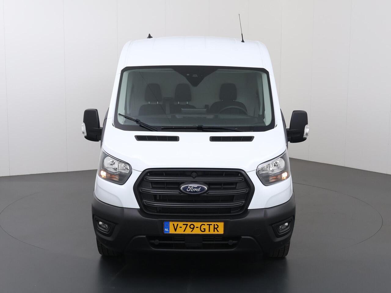 Ford TRANSIT 350 | 2.0 TDCI | L3 H2 | Trend | TREKHAAK 2500 KG AHW | CLIMATE CONTROL | NAVIGATIE | PARKEERSENSOREN V+A | CRUISE CONTROL | BIJRIJDERSBANK | LAADRUIMTE PAKKET | APPLE CARPLAY / ANDROID AUTO | STOEVERWARMING