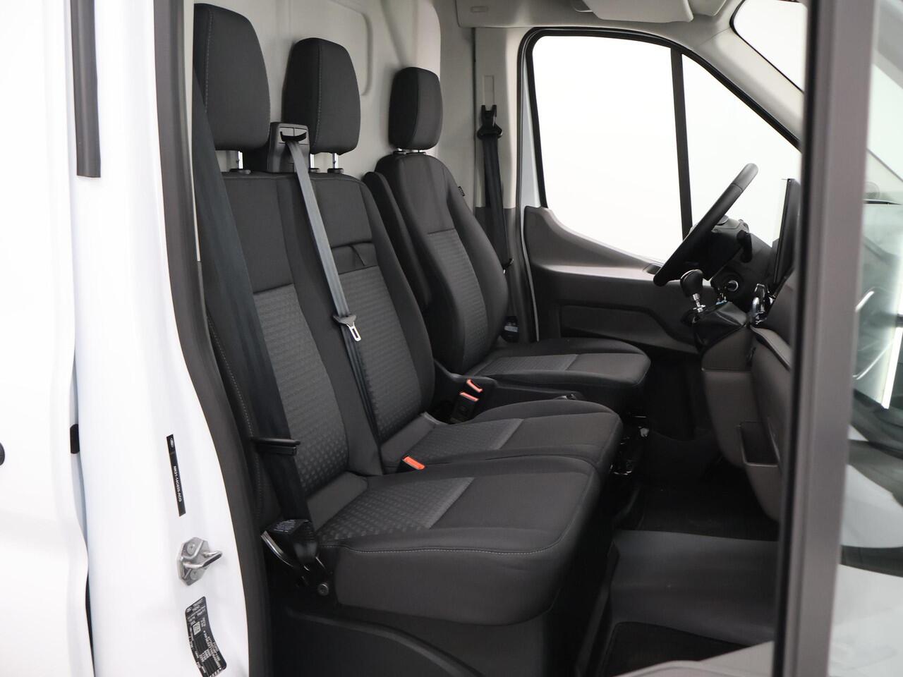 Ford TRANSIT 350 | 2.0 TDCI | L3 H2 | TREND | TREKHAAK 2500 KG AHW | CLIMATE CONTROL | NAVIGATIE | PARKEERSENSOREN V+A | CRUISE CONTROL | BIJRIJDERSBANK | LAADRUIMTE PAKKET | APPLE CARPLAY / ANDROID AUTO | STOEVERWARMING