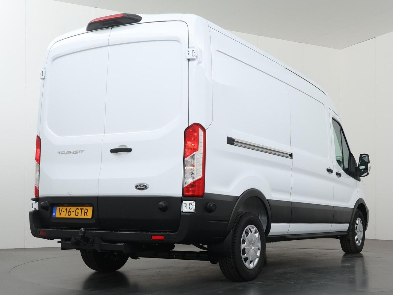 Ford TRANSIT 350 | 2.0 TDCI | L3 H2 | TREND | TREKHAAK 2500 KG AHW | CLIMATE CONTROL | NAVIGATIE | PARKEERSENSOREN V+A | CRUISE CONTROL | BIJRIJDERSBANK | LAADRUIMTE PAKKET | APPLE CARPLAY / ANDROID AUTO | STOEVERWARMING
