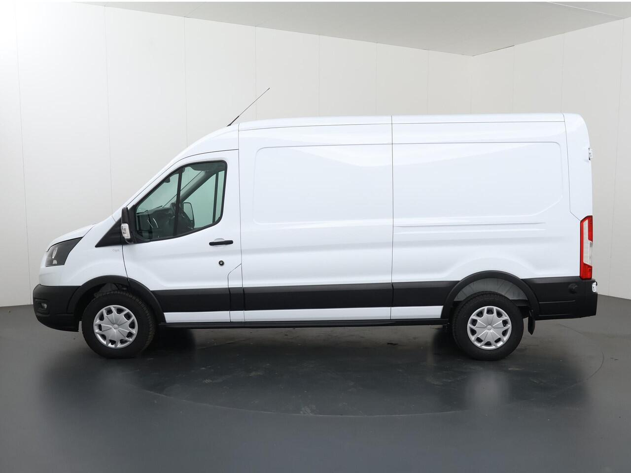Ford TRANSIT 350 | 2.0 TDCI | L3 H2 | TREND | TREKHAAK 2500 KG AHW | CLIMATE CONTROL | NAVIGATIE | PARKEERSENSOREN V+A | CRUISE CONTROL | BIJRIJDERSBANK | LAADRUIMTE PAKKET | APPLE CARPLAY / ANDROID AUTO | STOEVERWARMING