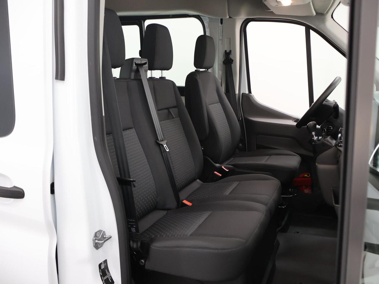 Ford TRANSIT 350 | 2.0 TDCI | L3 H2 | DUBBEL CABINE | TREND | TREKHAAK 2800 KG AHW | CLIMATE CONTROL | PARKEERSENSOREN V+A | CRUISE CONTROL | BIJRIJDERSBANK | LAADRUIMTE PAKKET | APPLE CARPLAY / ANDROID AUTO | STOEVERWARMING | CAMERA