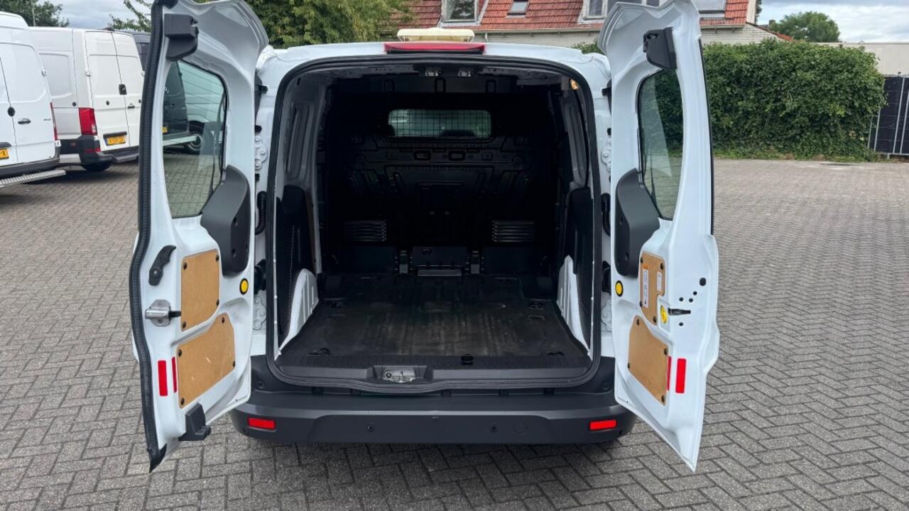 Ford TRANSIT CONNECT 1.5 TDCI 55KW 75PK EURO 6 NAVIGATIE/ AIRCO/ CAMERA/ 100% DEALERONDERHOUDEN