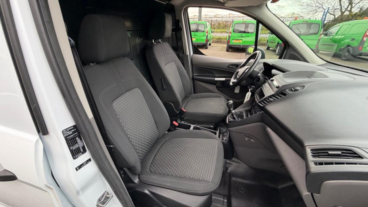 Ford TRANSIT CONNECT 1.5 TDCI 74KW 100PK L2 MAXI EURO 6 RVS IMPERIAAL/ AIRCO/ CRUISE CONTROL/ TREKHAAK/ 100% DEALERONDERHOUDEN