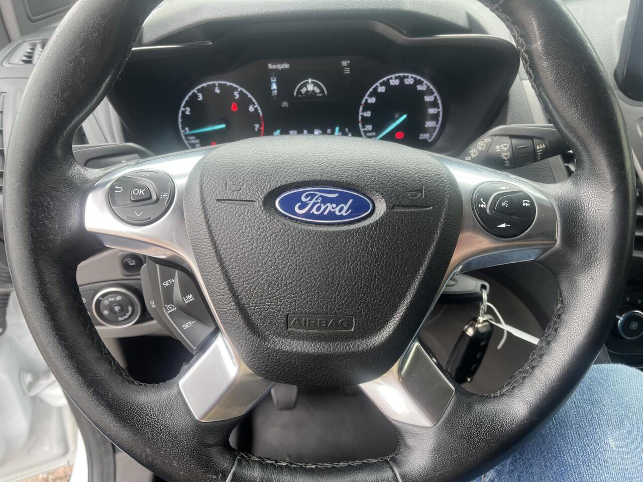 Ford TRANSIT CONNECT 1.0 Ecoboost L1 Trend Airco. navi. A- camera, PDC. Erg goed onderhouden. zuinige benzine motor, uitneembare betimmering.