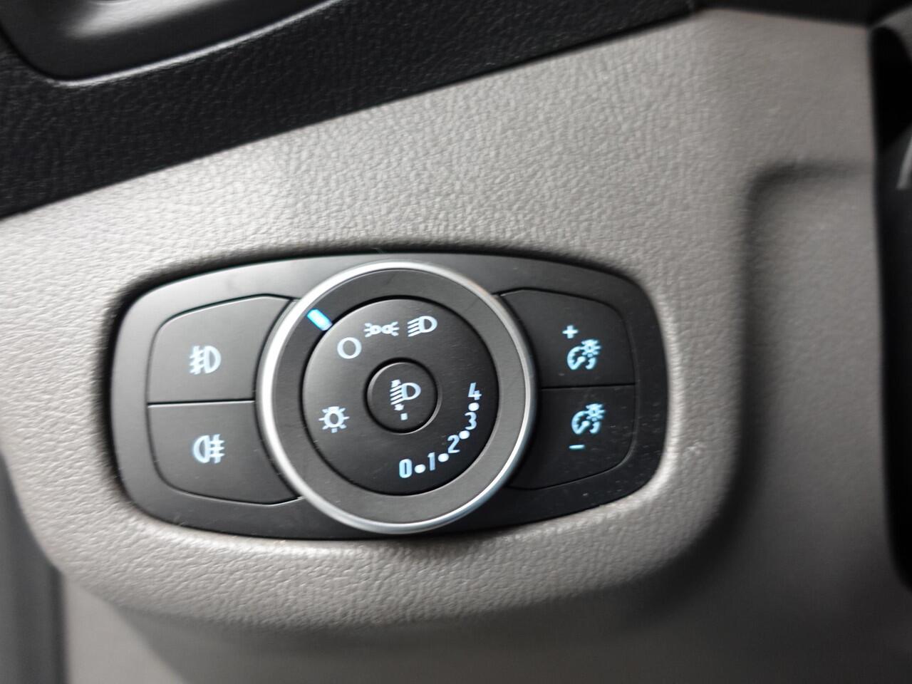 Ford TRANSIT CONNECT 120pk Automaat Trend Navigatie Camera Apple Carplay/ Android auto Parkeersensoren Cruise control Airco