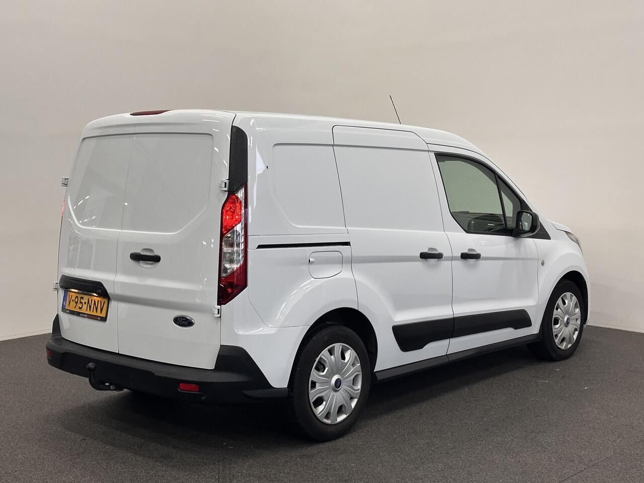 Ford TRANSIT CONNECT 1.5 TDCI L1 Trend Trekhaak Navigatie Apple Carplay/Android Auto Camera Parkeersensoren achter Airco