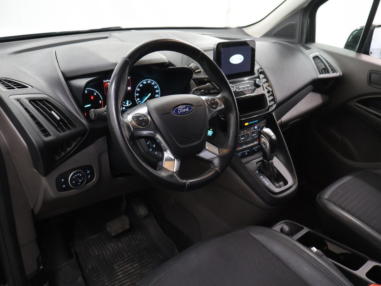 Ford TRANSIT CONNECT 1.5 ECOBLUE AUTOMAAT | L2 | SPORT | CAMERA | STOELVERWARMING | NAVIGATIE | CLIMATE CONTROL | BI-XENON LAMPEN | TREKHAAK | BETIMMERDE LAADRUIMTE | LICHTMETALEN WIELEN