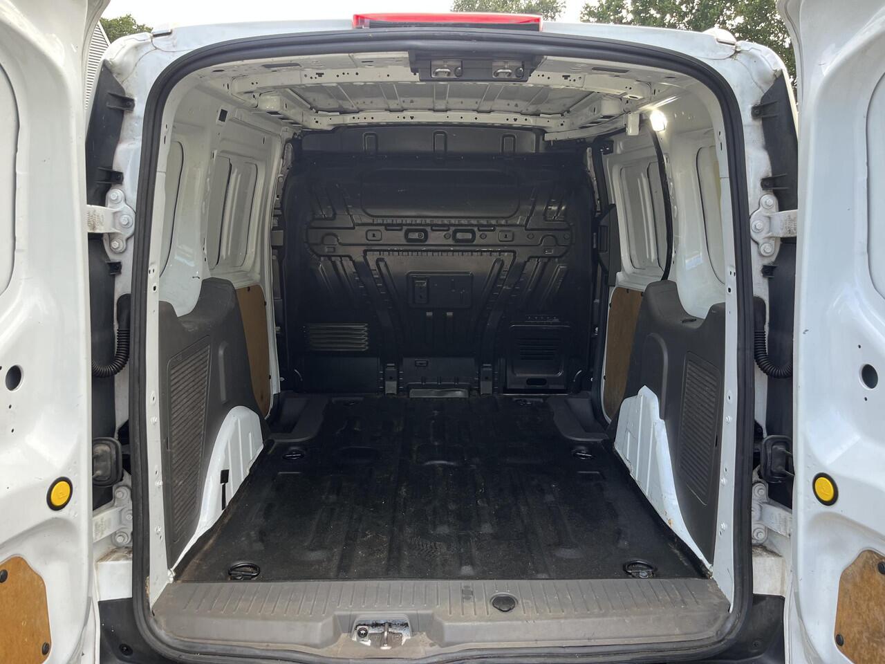 Ford TRANSIT CONNECT 1.5 EcoBlue L1 Trend | SCI | 100pk | Scherm | Adaptive Cruise Control | Xenon | Camera | Trekhaak | Stoel met bankje