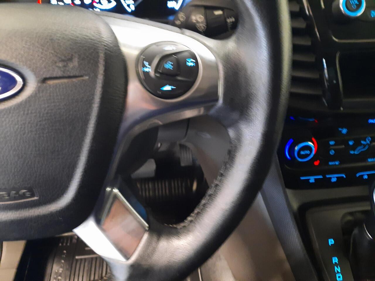 Ford TRANSIT CONNECT 1.5 EcoBlue L2 Limited automaat met heel veel opties.