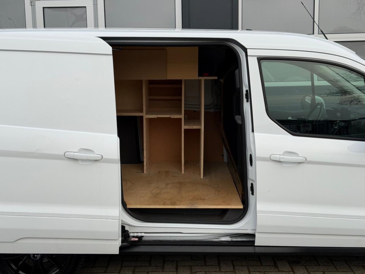 Ford TRANSIT CONNECT 1.5 EcoBlue L2 Automaat LIMITED Lang / Navi / Cruise / Trekhaak/ Camera