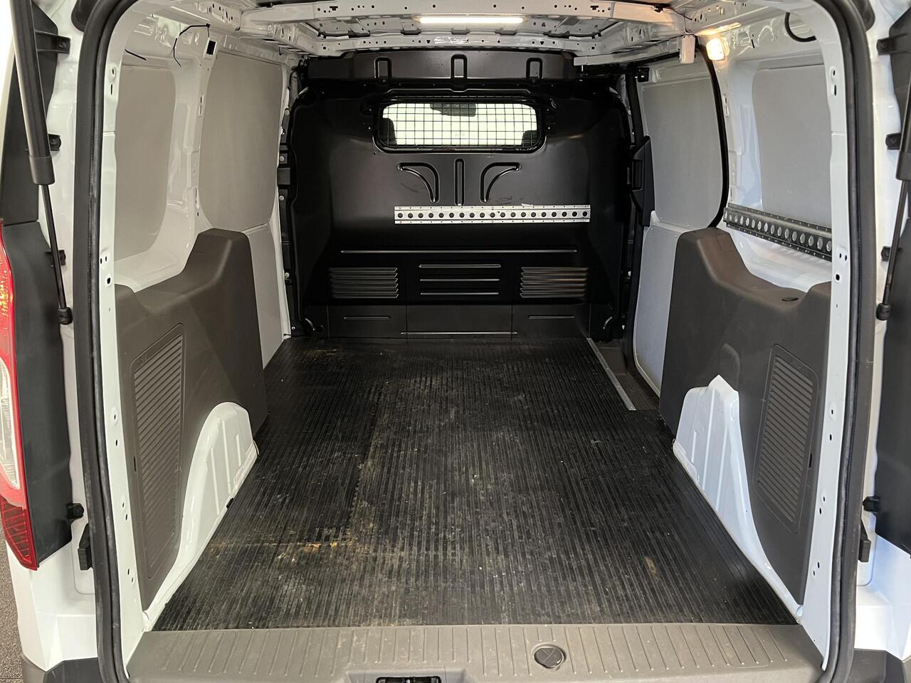 Ford TRANSIT CONNECT 1.5 EcoBlue L2 Trend Airco Radio Cruise Control Parkeersensoren Achterklep