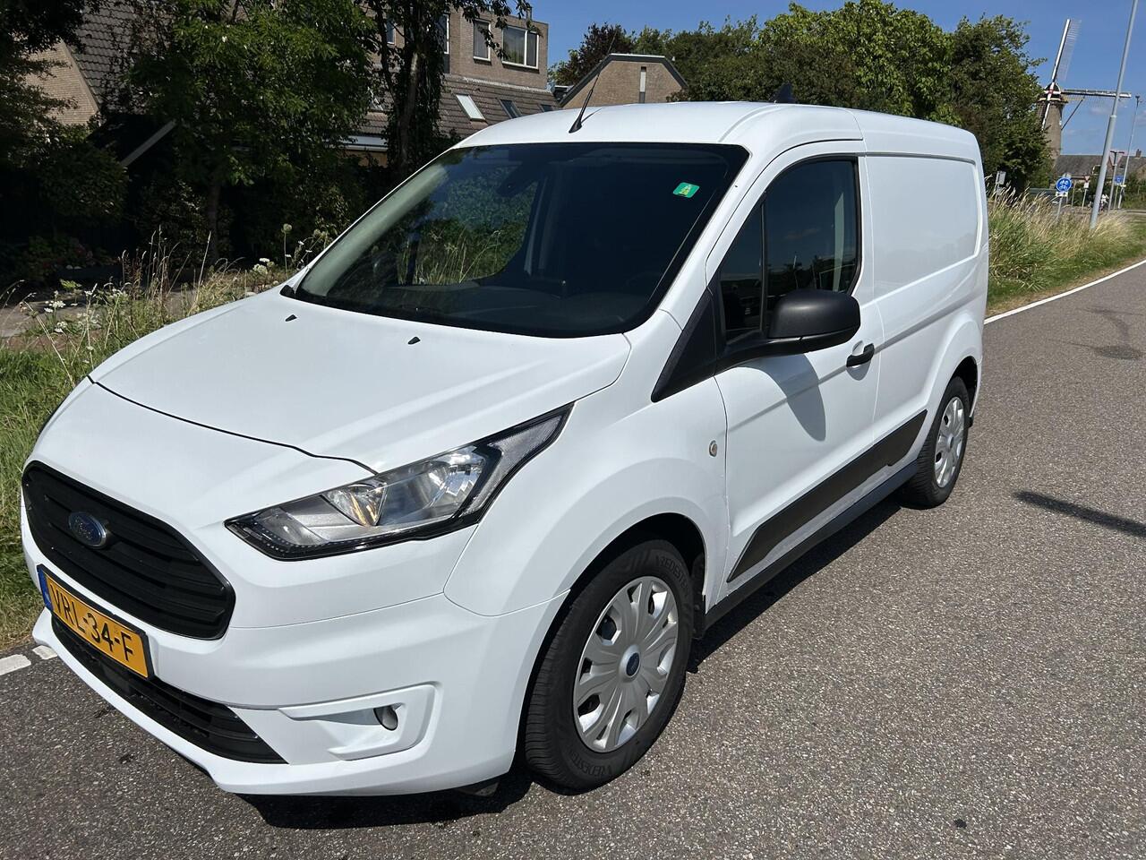 Ford TRANSIT CONNECT 1.5 EcoBlue L1 Trend / AIRCO / Cruise / 6-versn