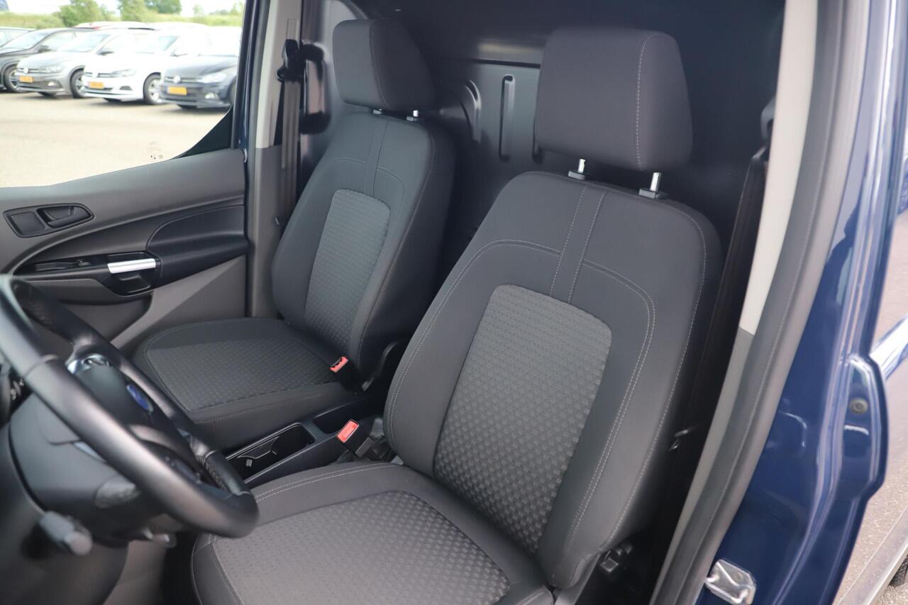 Ford TRANSIT CONNECT 1.5 EcoBlue L1 Automaat Hondenauto Ventilatie Achterin Hondentransport Radio Bluetooth Airco Cruise Voorruitverwarming Inrichting voor Beesten
