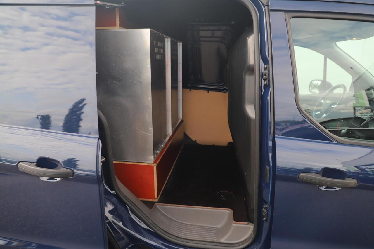Ford TRANSIT CONNECT 1.5 EcoBlue L1 Automaat Hondenauto Ventilatie Achterin Hondentransport Radio Bluetooth Airco Cruise Voorruitverwarming Inrichting voor Beesten
