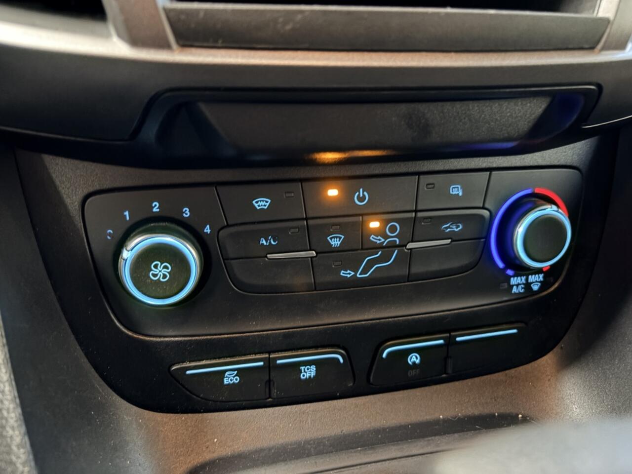 Ford TRANSIT CONNECT 1.5 EcoBlue L1 Trend Automaat Cruise Clima BT tel Trekhaak