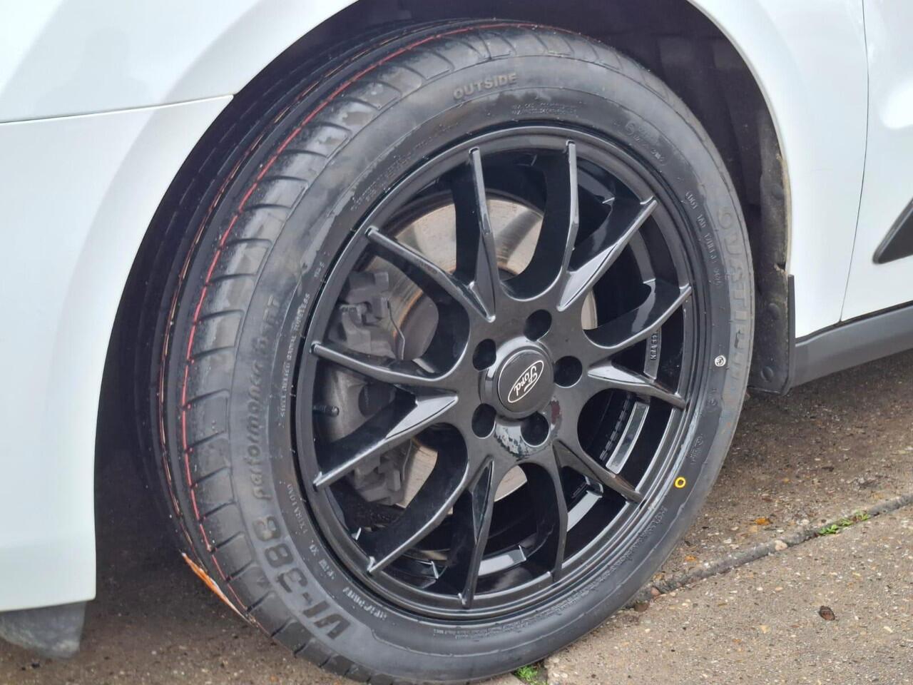 Ford TRANSIT CONNECT 1.5 EcoBlue L2 Trend AIRCO / CRUISE CONTROLE / KASTEN INRICHTING