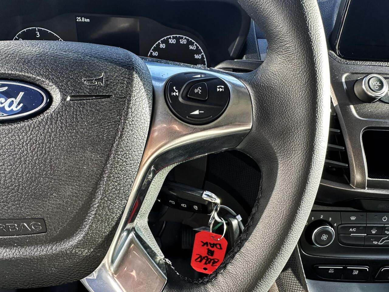 Ford TRANSIT CONNECT 1.5 EcoBlue 100pk Trend Navi Camera Trekhaak Cruise Fabrieksgarantie