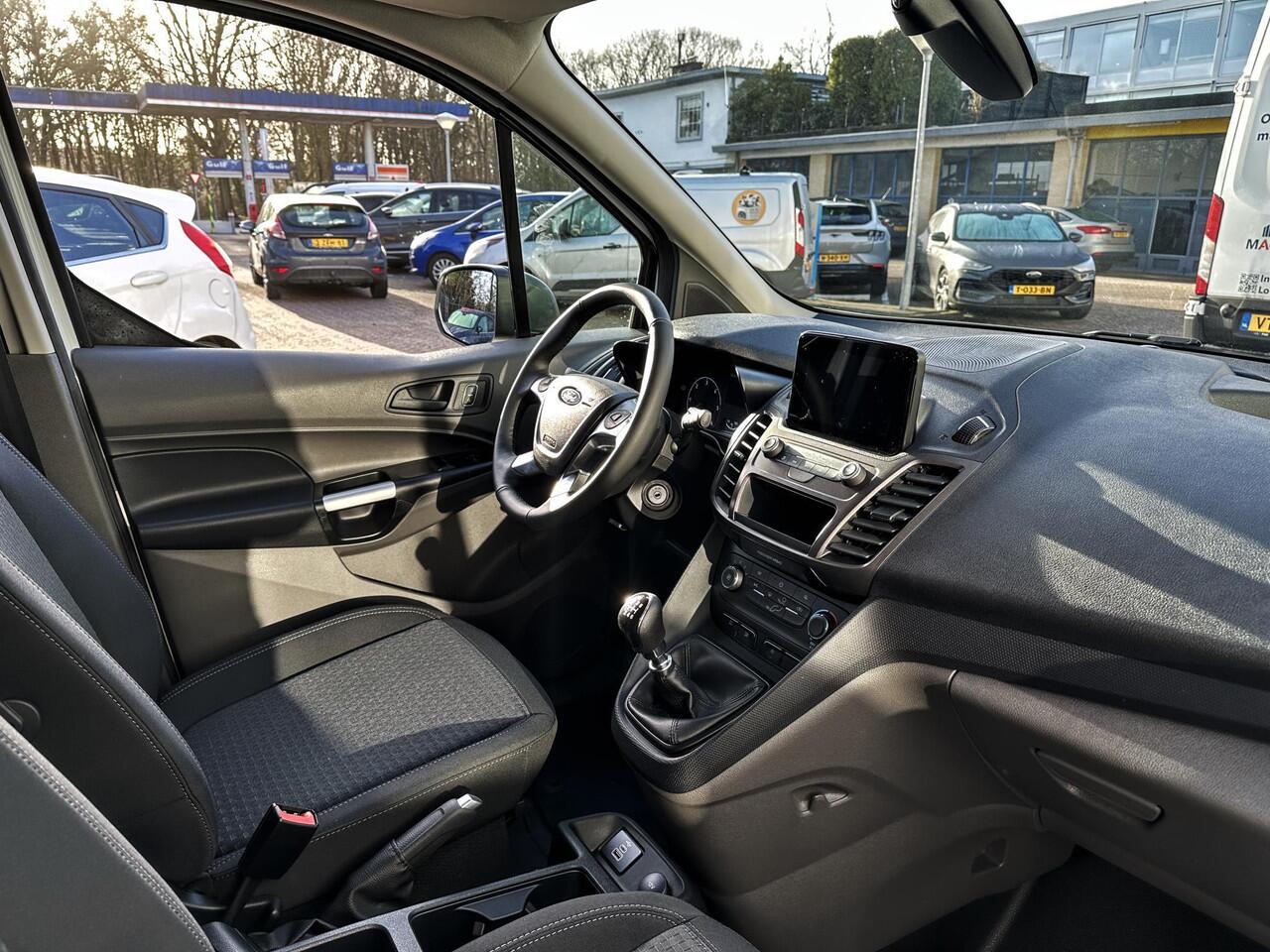 Ford TRANSIT CONNECT 1.5 EcoBlue 100pk Trend Navi Camera Trekhaak Cruise Fabrieksgarantie