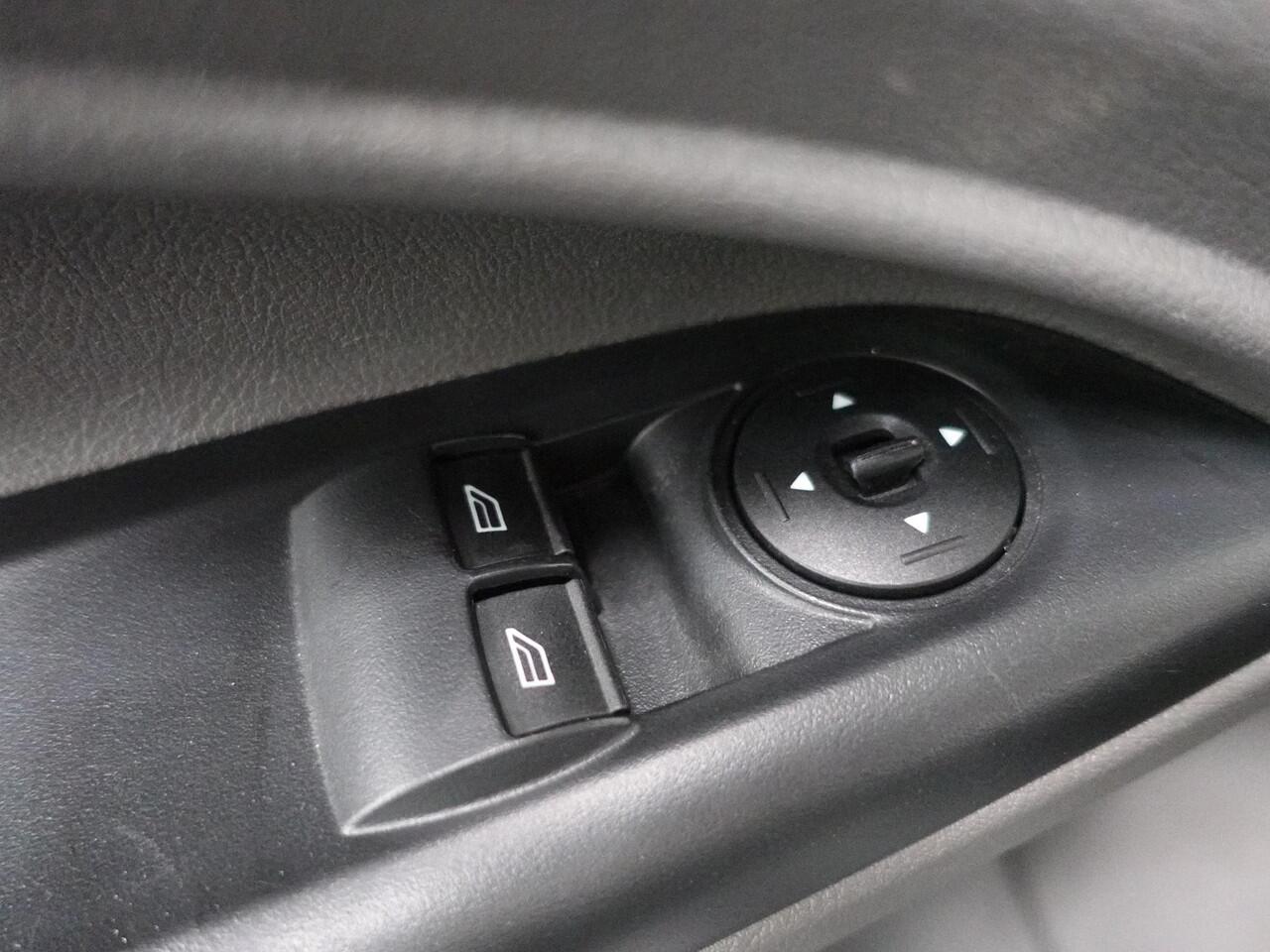 Ford TRANSIT CONNECT 1.5 EcoBlue L2 Trend Aut. Navi Airco PDC A Cruise Control 3Zits Camera DAB+