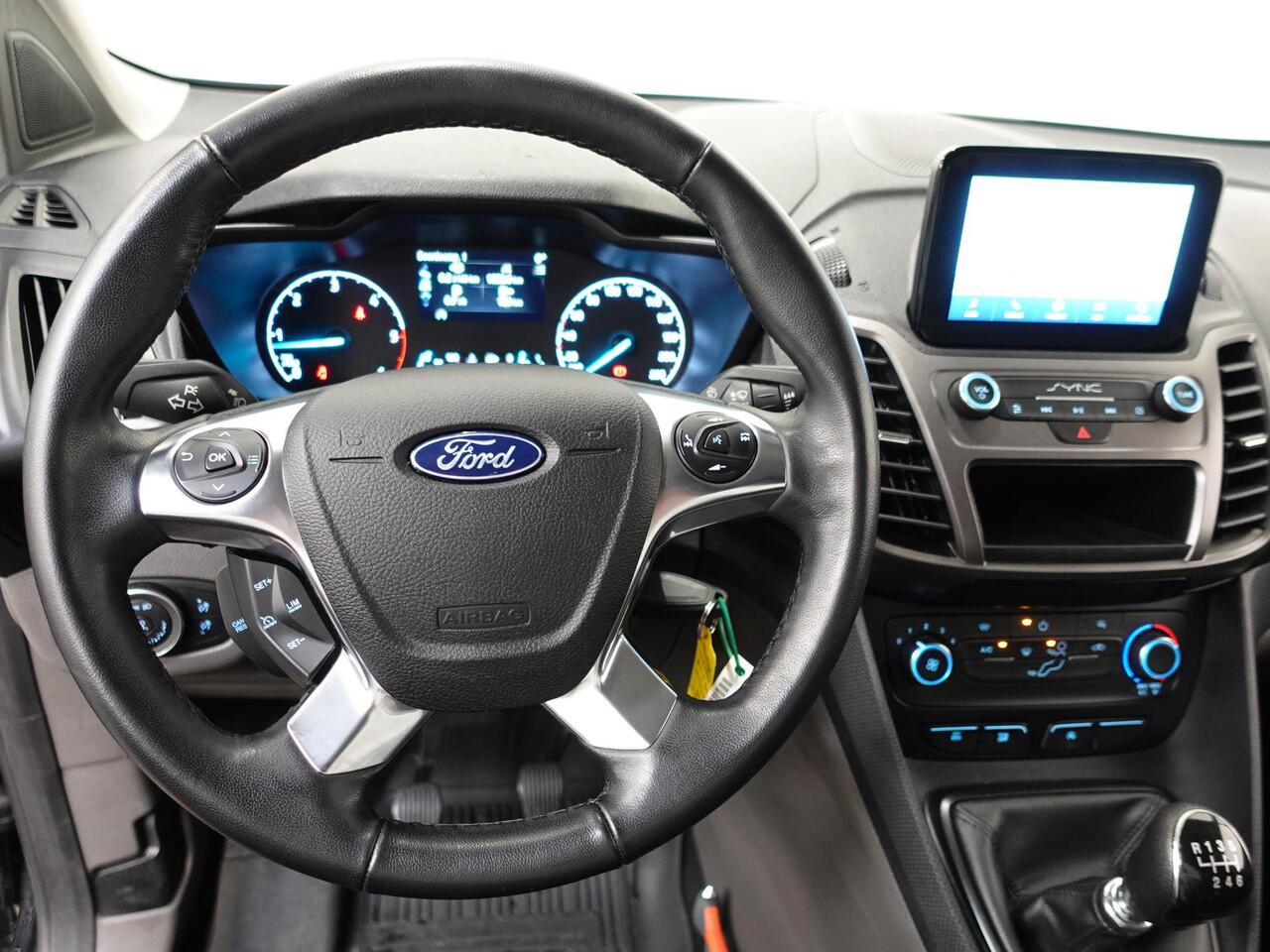 Ford TRANSIT CONNECT 1.5 EcoBlue L2 Trend Navi Airco Camera Bluetooth Carplay 3Zits Trekaak Parkeersensoren