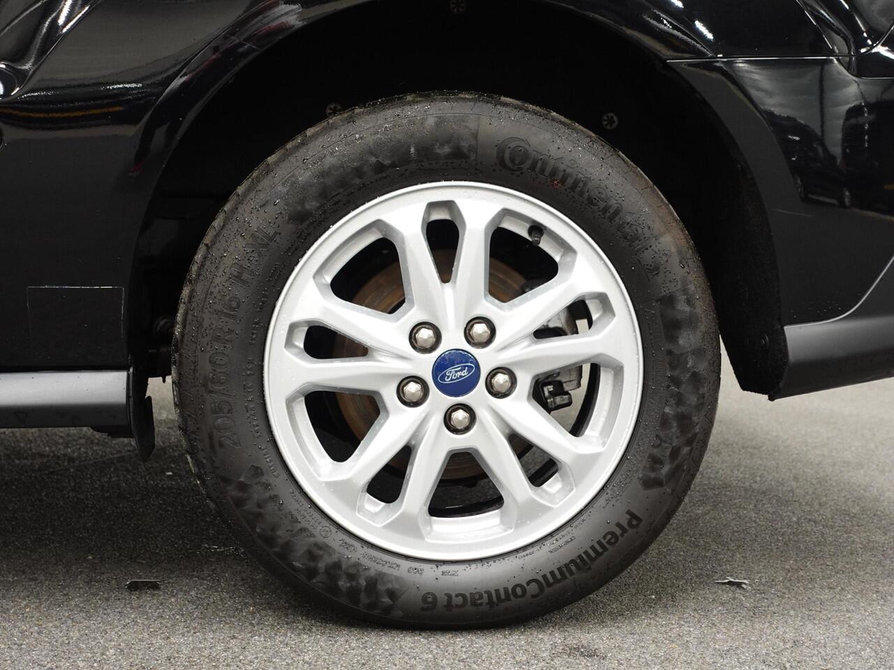 Ford TRANSIT CONNECT 1.5 EcoBlue L2 Trend Navi Airco Camera Bluetooth Carplay 3Zits Trekaak Parkeersensoren