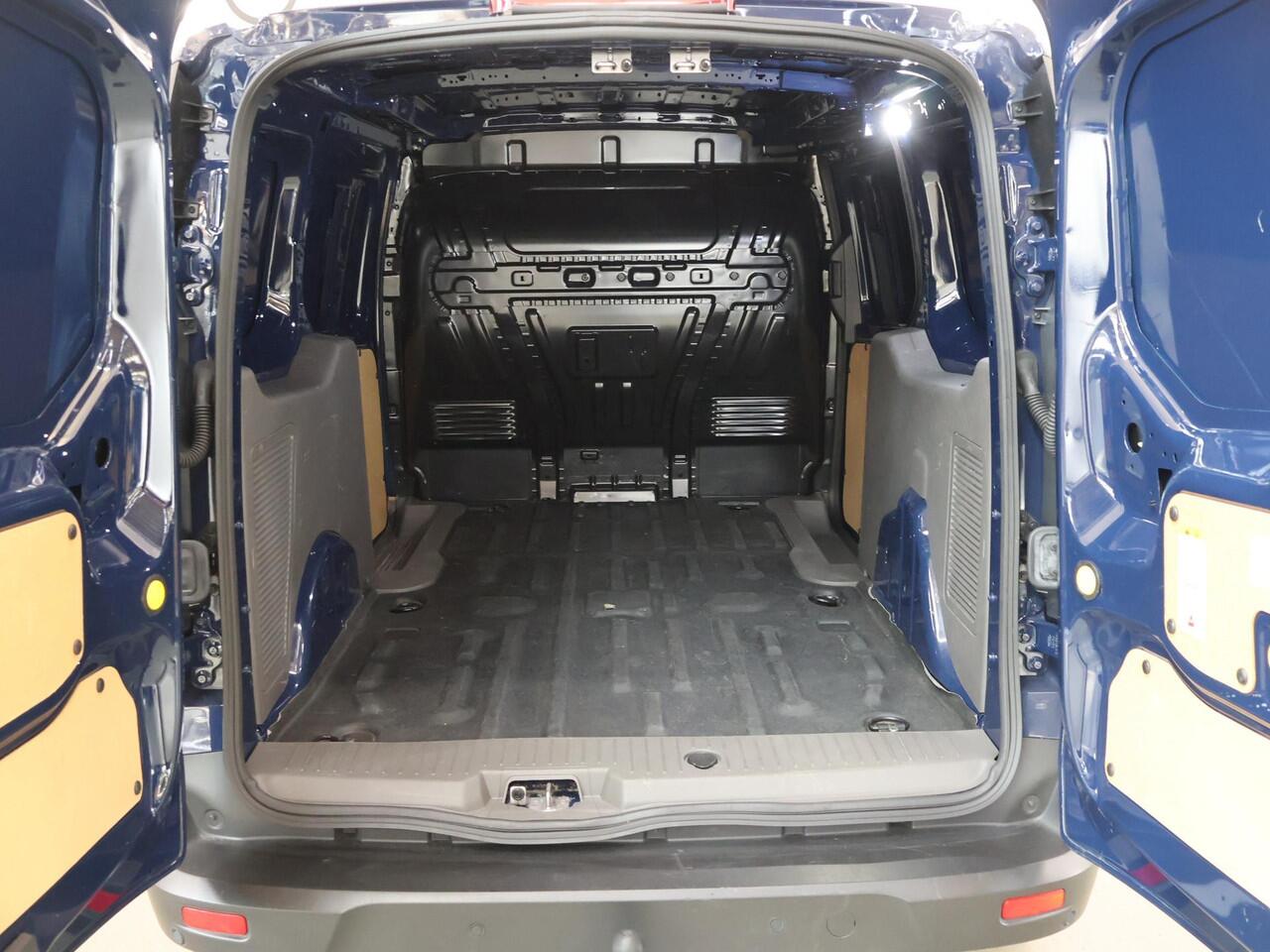 Ford TRANSIT CONNECT 1.5 ECOBLUE | L2 | TREND | 3-ZITS | CAMERA | TREKHAAK | CARPLAY / ANDROID AUTO | AIRCO | VOORRUITVERWARMING | MULTIFUNCTIONEEL STUURWIEL | LICHT METALEN WIELEN