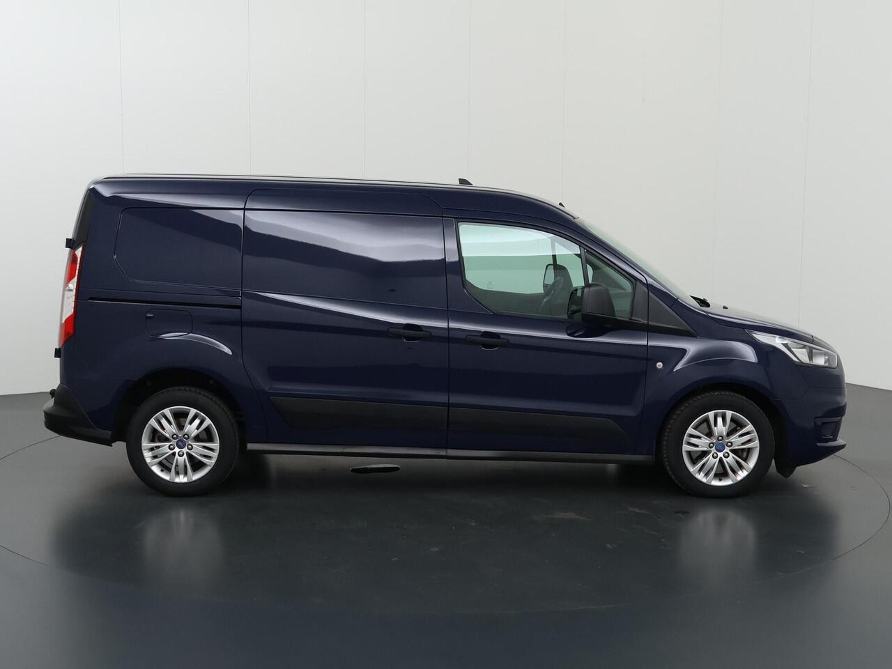 Ford TRANSIT CONNECT 1.5 ECOBLUE | L2 | TREND | 3-ZITS | CAMERA | TREKHAAK | CARPLAY / ANDROID AUTO | AIRCO | VOORRUITVERWARMING | MULTIFUNCTIONEEL STUURWIEL | LICHT METALEN WIELEN