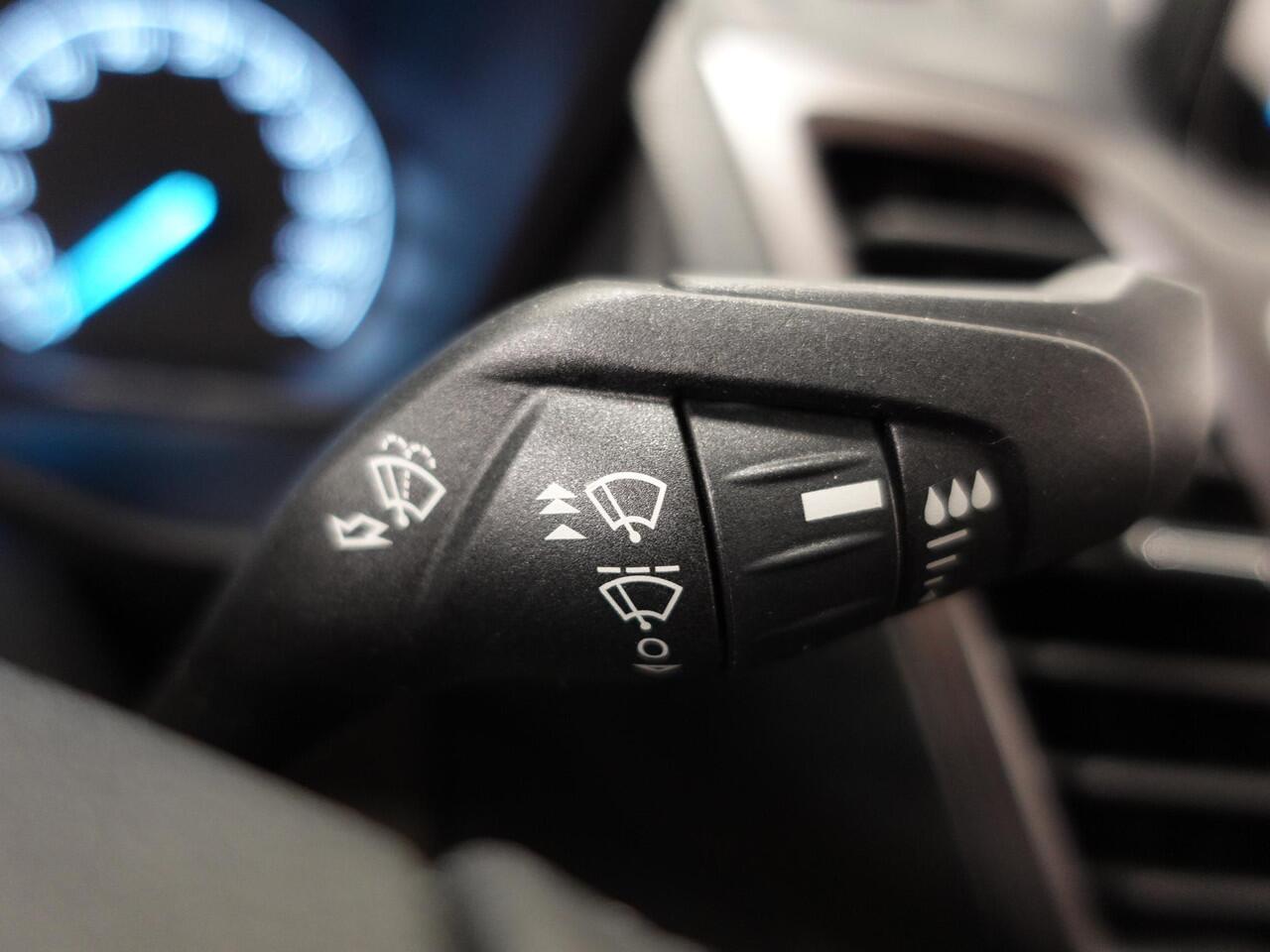 Ford TRANSIT CONNECT 1.5 EcoBlue L2 Trend Navi Airco DAB+ PDC Camera Bluetooth LM Velgen Carplay 3-Zits