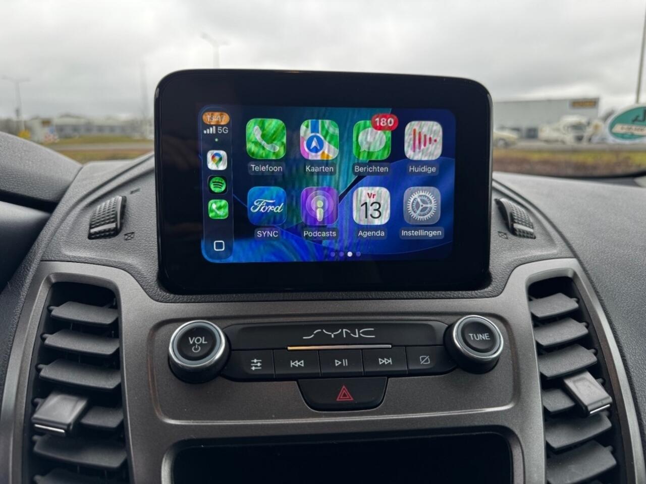 Ford TRANSIT CONNECT 1.5 TDci/ Carplay / Automaat / L2 / Cruise / Trekhaak / Camera