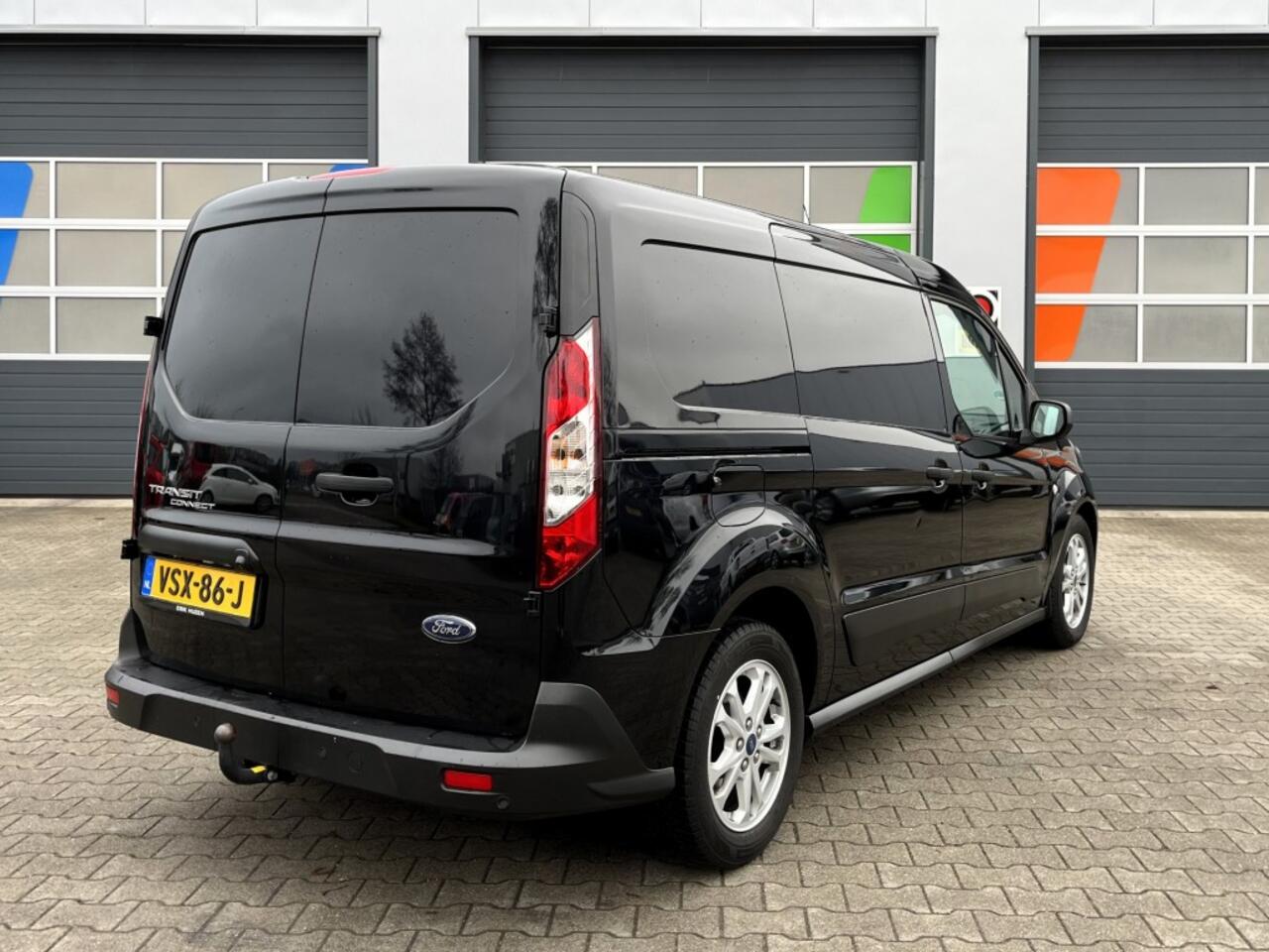 Ford TRANSIT CONNECT 1.5 TDci/ Carplay / Automaat / L2 / Cruise / Trekhaak / Camera