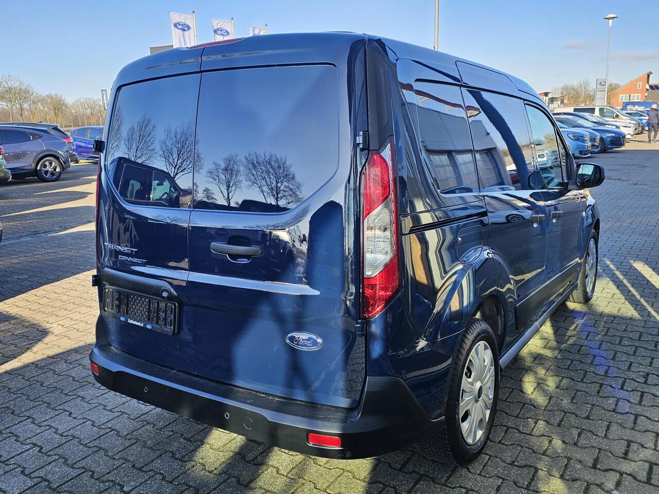 Ford TRANSIT CONNECT T220 L1 1,5 EcoBlue 74kW Trend Navigatie | PDC | Achteruitrijcamera | App-voorbereiding | Multifunctioneel stuur | Voorruitverwarming