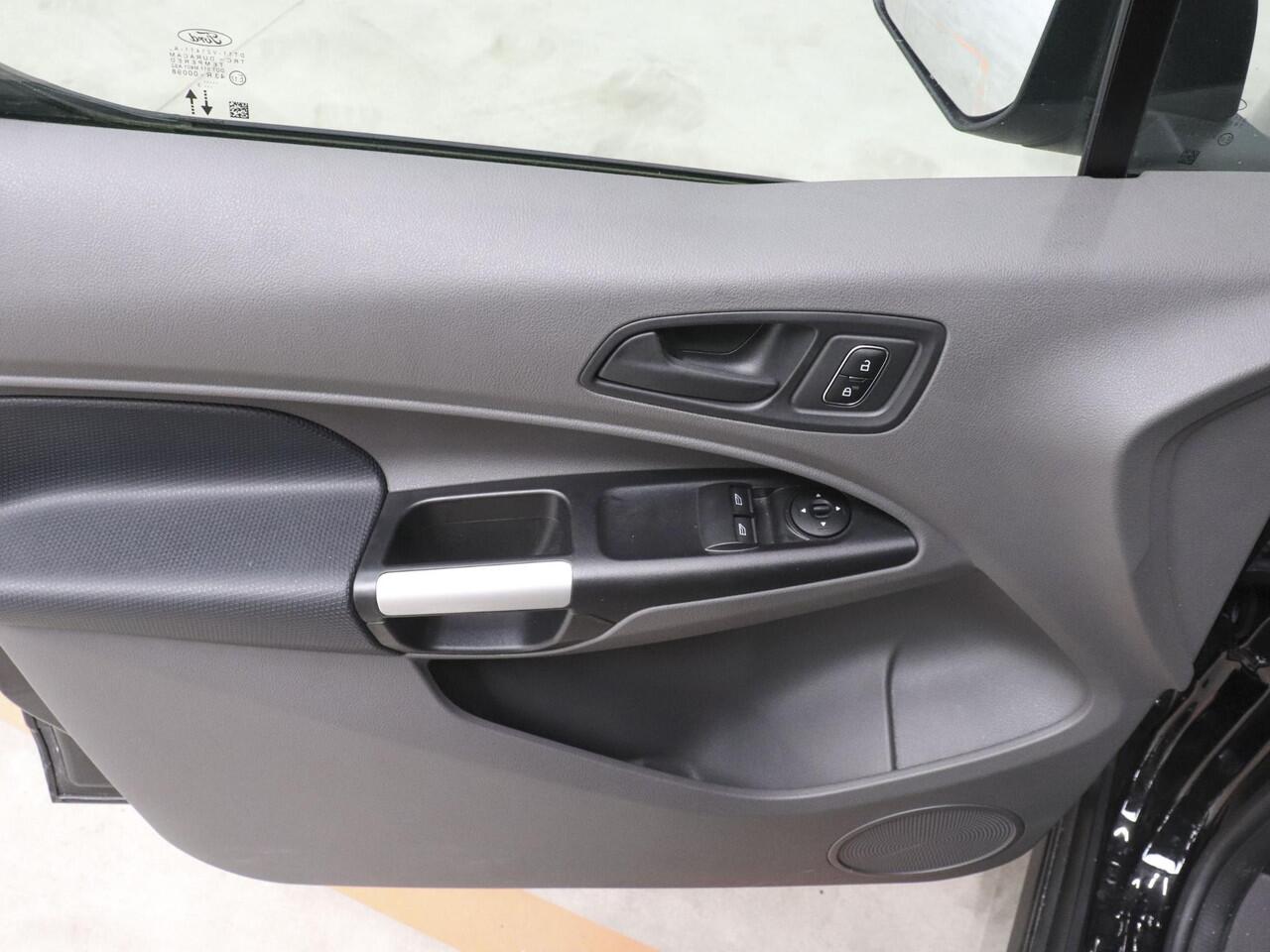 Ford TRANSIT CONNECT 1.5 EcoBlue L2 Trend Automaat Navigatie Airco Parkeersensoren Cruise Control 3Zits Camera DAB+