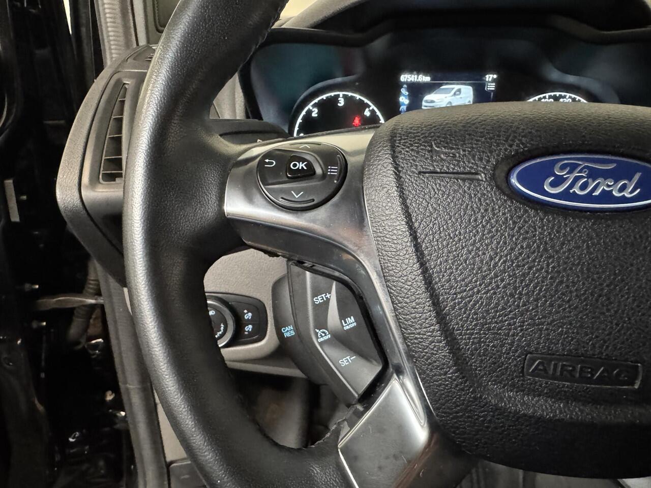 Ford TRANSIT CONNECT 1.5 EcoBlue L2 Trend Navigatie Airco Camera Parkeersensoren Carplay 3 Zits