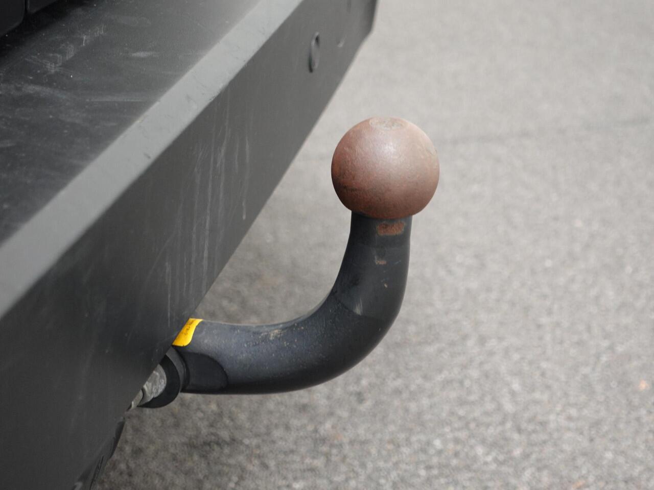 Ford TRANSIT CONNECT 100pk Automaat L2 Trend Navigatie Camera Parkeersensoren Cruise control 3 Zits