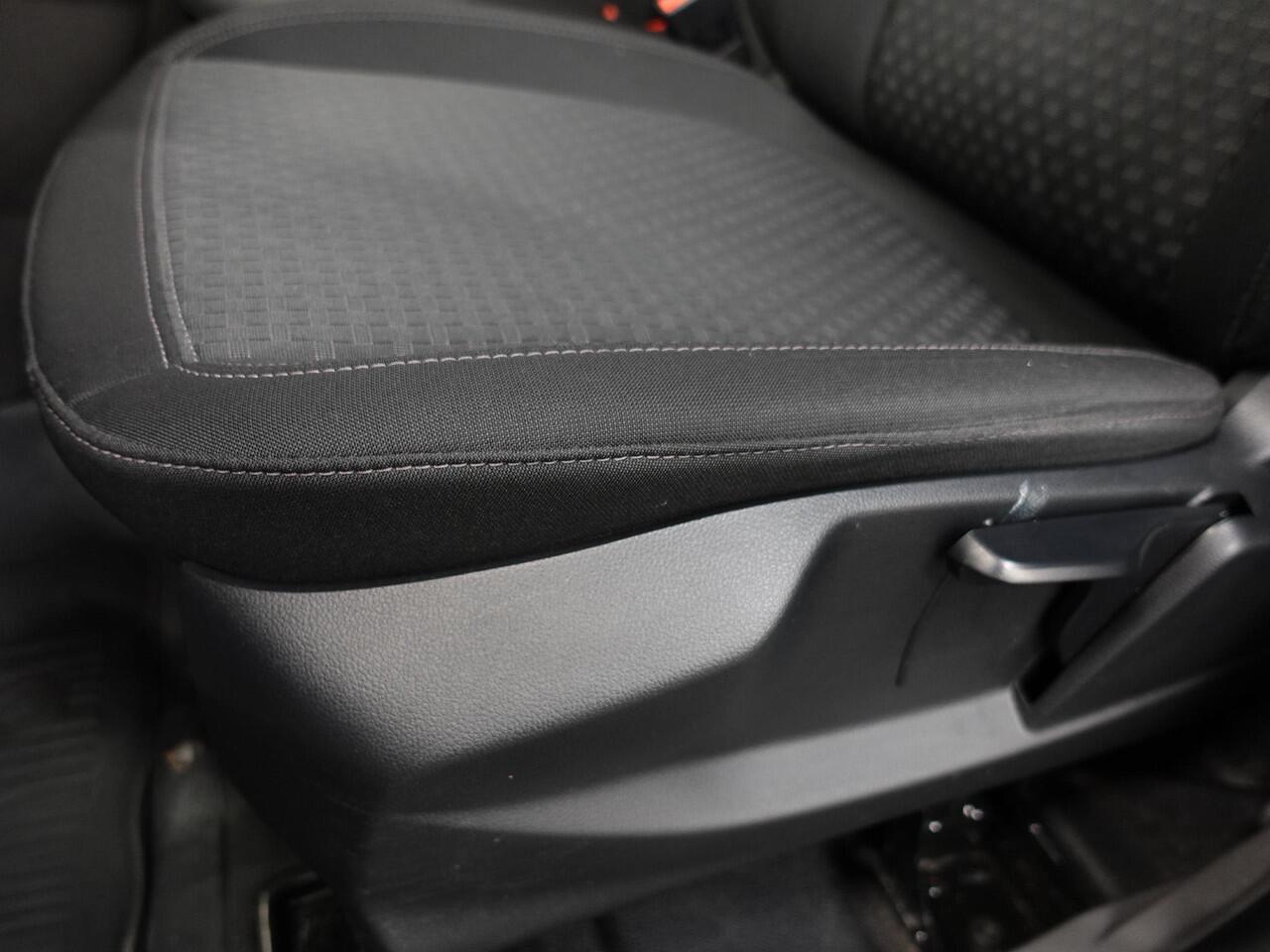 Ford TRANSIT CONNECT 100pk Automaat L2 Trend | Navigatie | Airco | Cruise Control | Camera | 3 zits