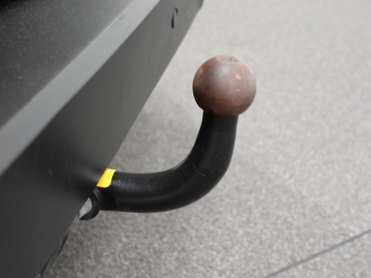 Ford TRANSIT CONNECT 100pk Automaat L2 Trend | Navigatie | Airco | Cruise Control | Camera | 3 zits