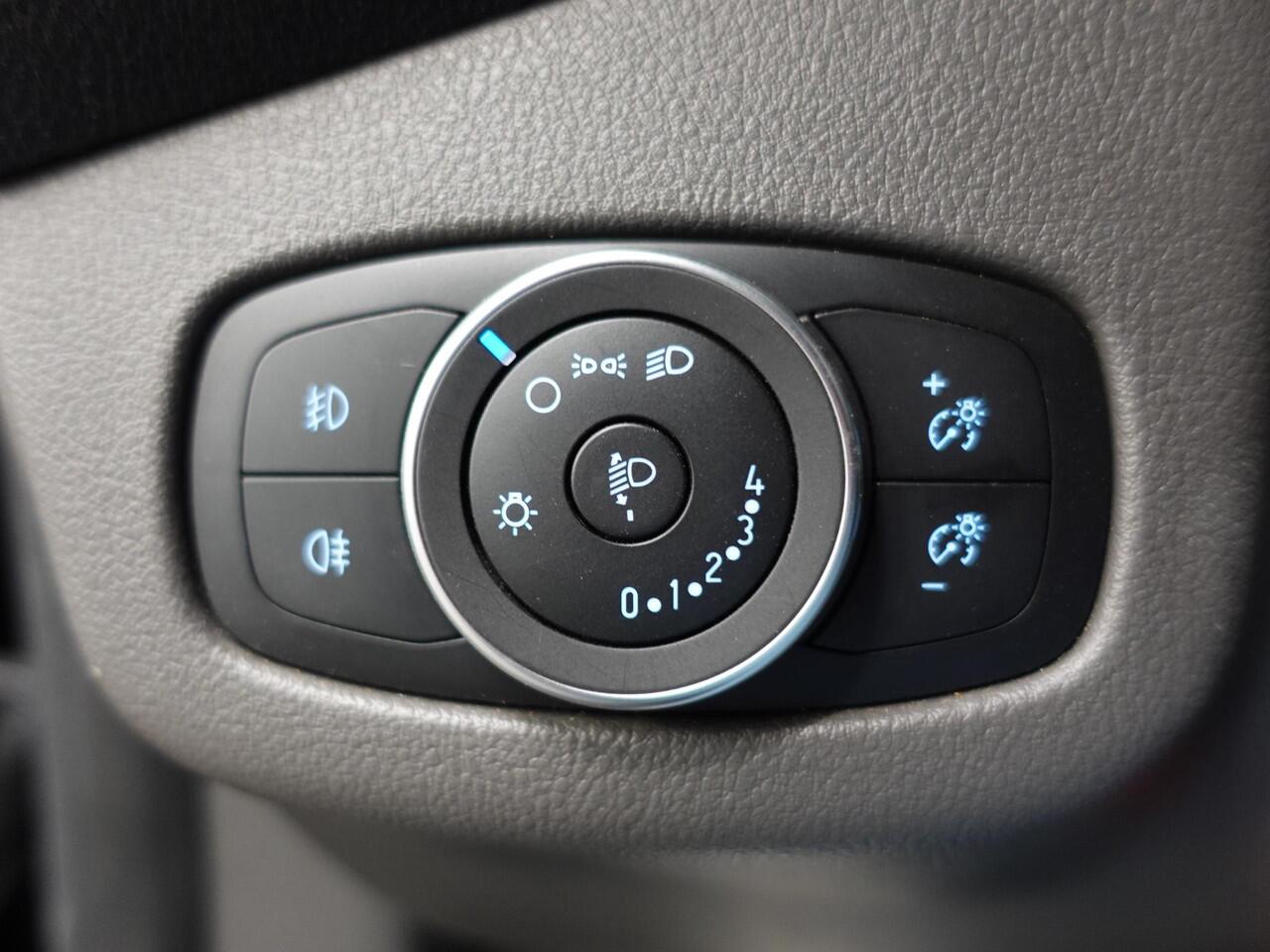 Ford TRANSIT CONNECT 1.5 EcoBlue L2 Trend Automaat Navigatie Airco Parkeersensoren Cruise Control Camera Trekhaak