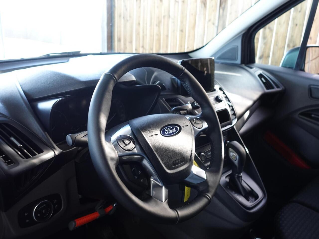 Ford TRANSIT CONNECT 100pk L2 Trend Automaat Trekhaak Airco Navigatie Cruise Control