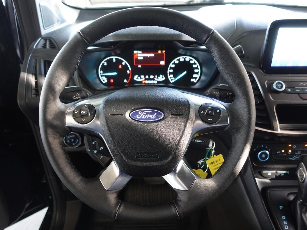 Ford TRANSIT CONNECT 100pk L2 Trend Automaat Trekhaak Airco Navigatie Cruise Control