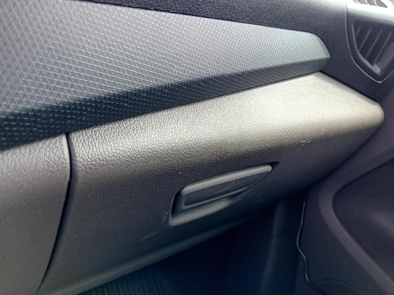 Ford TRANSIT CONNECT 100pk L2 Trend Automaat Trekhaak Airco Navi Cruise Automaat Trekhaak Navi Airco PDC A Cruise 3Zits Camera DAB+