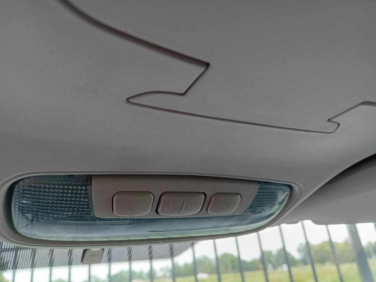 Ford TRANSIT CONNECT 100pk L2 Trend Automaat Trekhaak Airco Navi Cruise Automaat Trekhaak Navi Airco PDC A Cruise 3Zits Camera DAB+