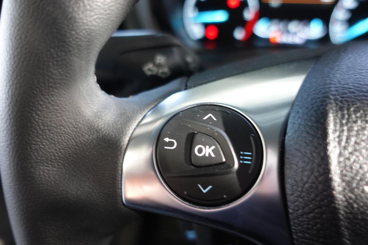 Ford TRANSIT CONNECT 100pk L2 Trend Automaat Trekhaak Airco Navi Cruise