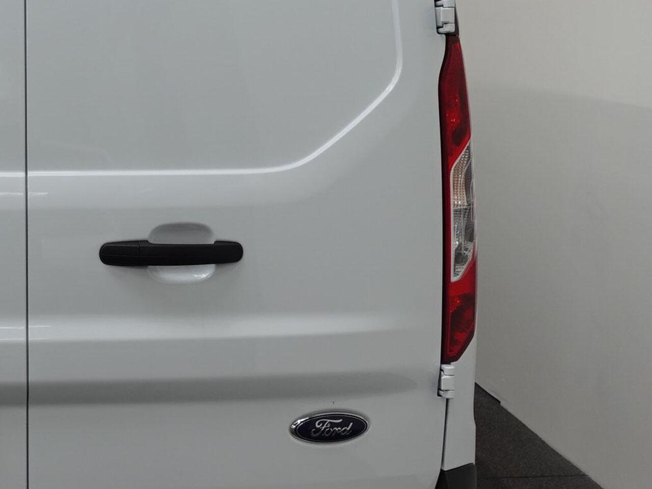 Ford TRANSIT CONNECT 1.5 EcoBlue Aut. L2 Trend Navi Airco PDC A Cruise Control 3-Zits Camera DAB+