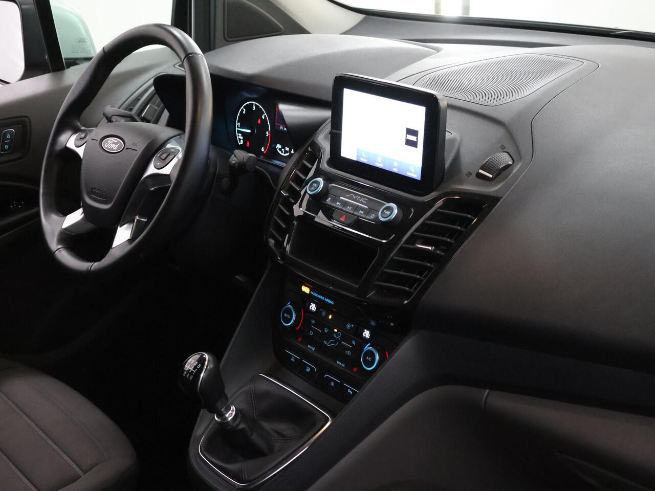 Ford TRANSIT CONNECT 1.5 ECOBLUE | L2 | LIMITED | STOELVERWARMING | BETIMMERDE LAADRUIMTE | NAVIGATIE | AUTOMATISCHE AIRCO | PARKEERSENSOREN | LICHTMETALEN WIELEN | ACHTERUITRIJCAMERA | STOEL - STOEL